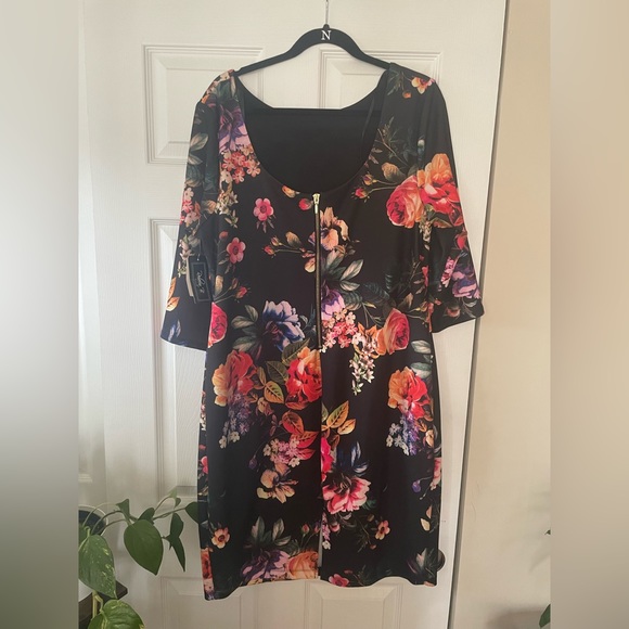 Semi formal cocktail dress floral plus size - Picture 2 of 5